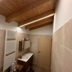 Illuminazione a LED per soffitto in travi di legno