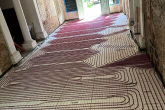Installazione impianto di riscaldamento a pavimento per villa storica a Padova